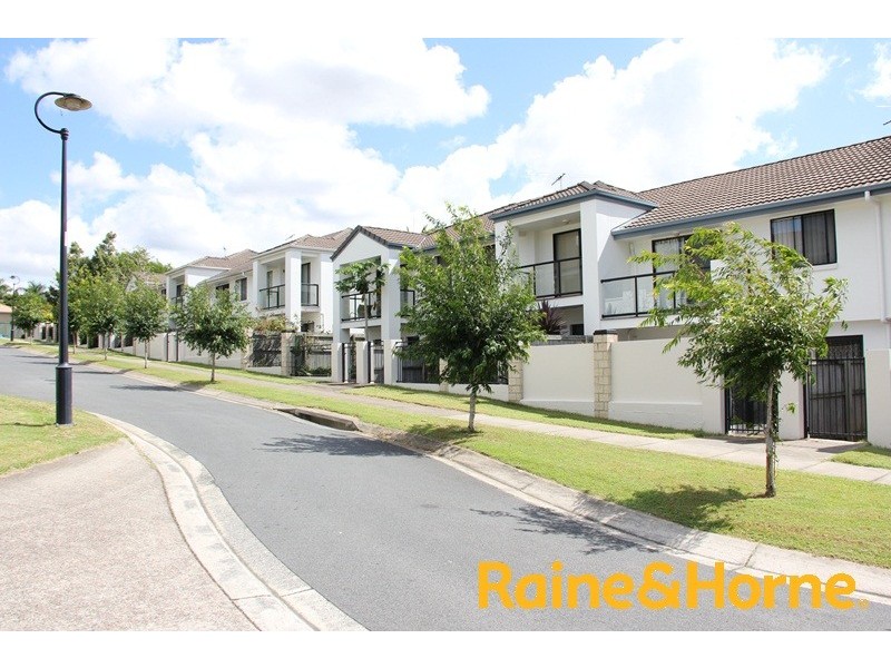 15 Violet Close, Eight Mile Plains QLD 4113