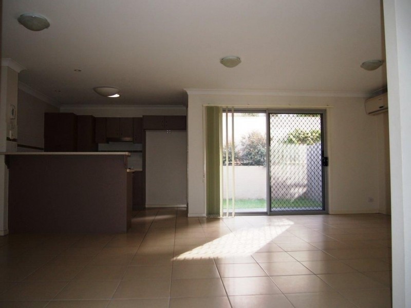 2 Toohey, Pacific Pines QLD 4211