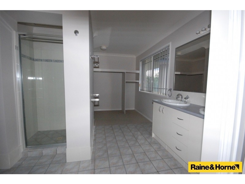 137 Wendouree Crescent, Westlake QLD 4074