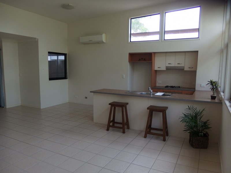 Mount Ommaney QLD 4074