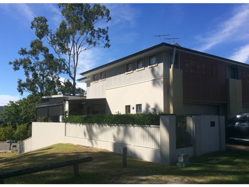 Mount Ommaney QLD 4074