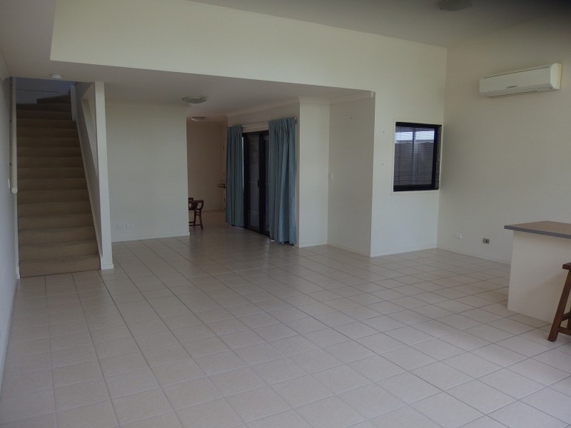 Mount Ommaney QLD 4074