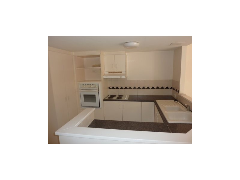 54-75 Brown Street, Labrador QLD 4215