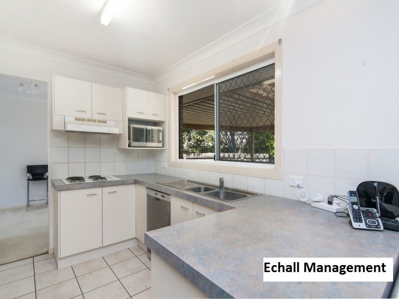 4 Darling Cl, Calamvale QLD 4116