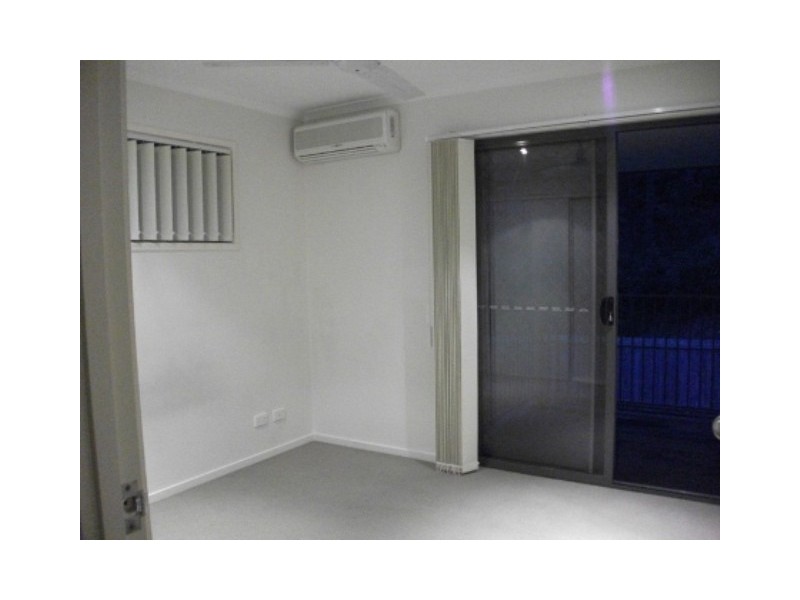 69 250 Sumners Road, Riverhills QLD 4074