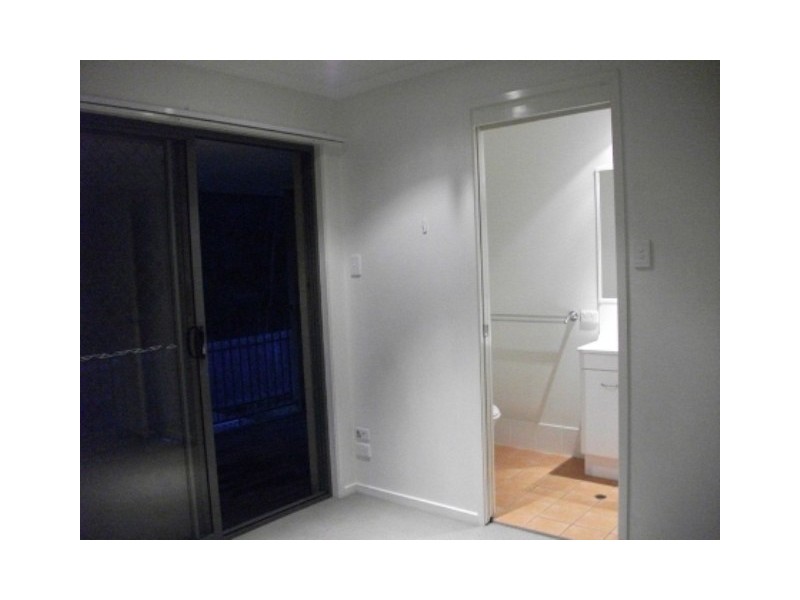 69 250 Sumners Road, Riverhills QLD 4074