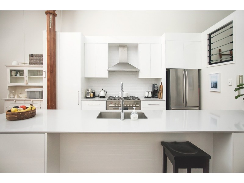 54 Vernon Tce, Teneriffe QLD 4005