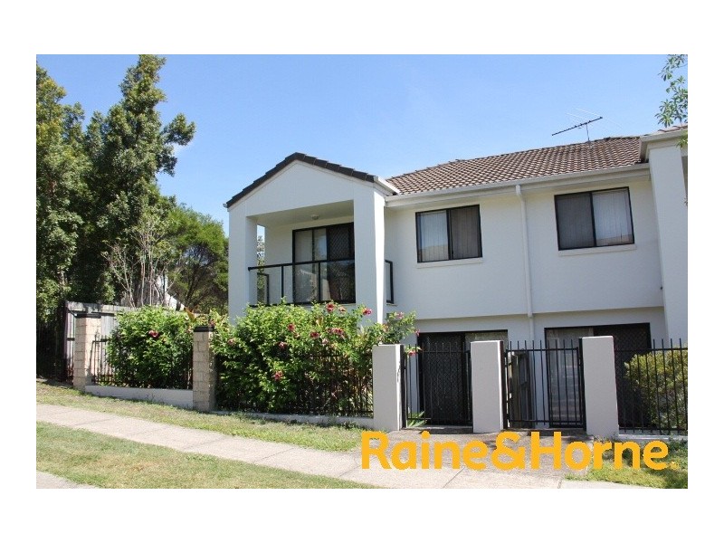 16 Violet Close, Eight Mile Plains QLD 4113