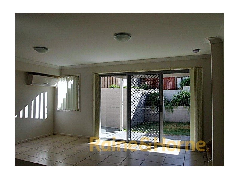 2 Toohey, Pacific Pines QLD 4211