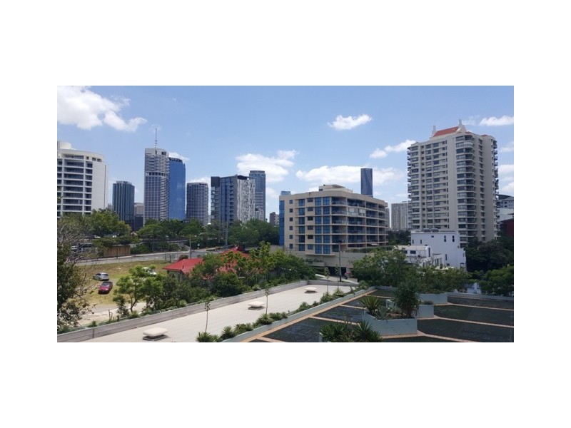 414 /35 Ferry Street, Kangaroo Point QLD 4169