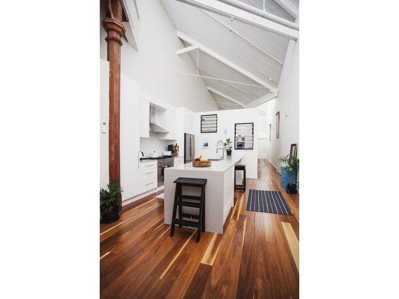 54 Vernon Tce, Teneriffe QLD 4005