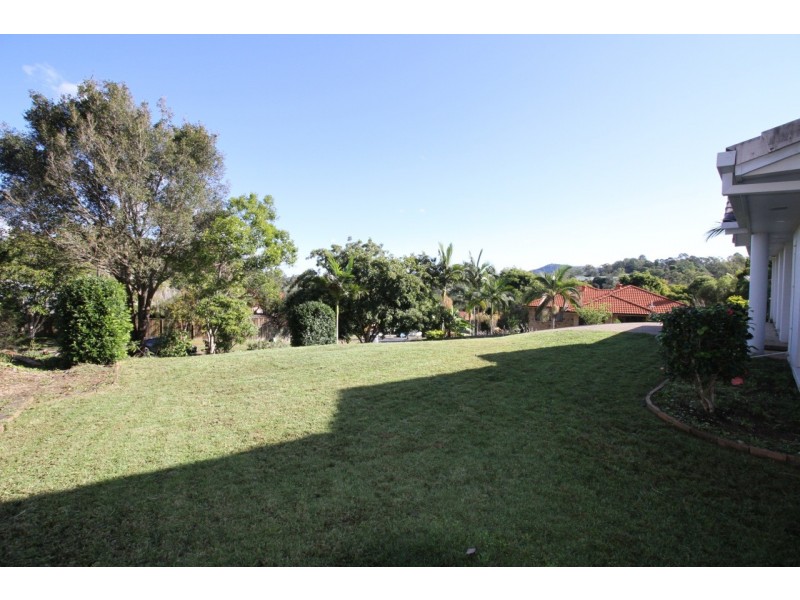 2 Red Gum Cres, Wakerley QLD 4154