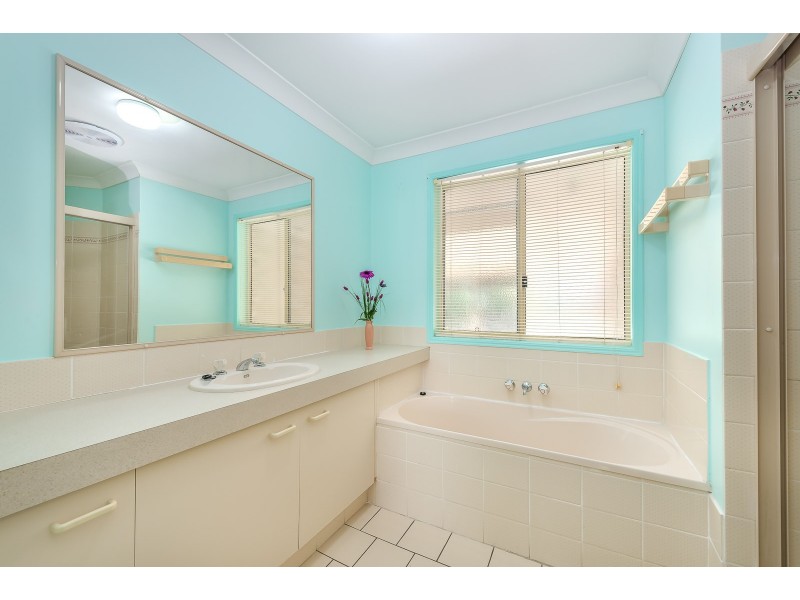 134 Henry Cotton Drive, Parkwood QLD 4214