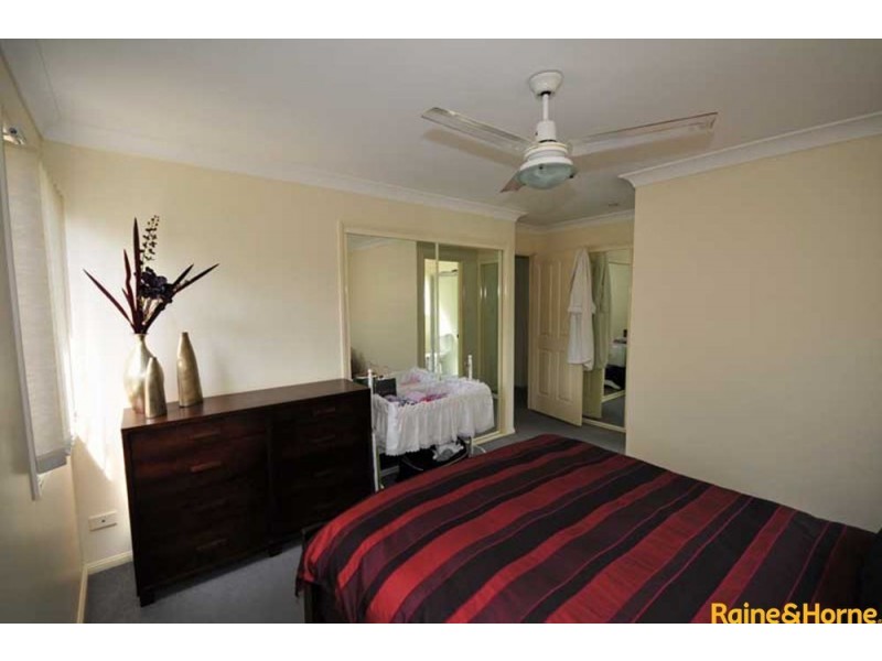 10 Chapman Place, Oxley QLD 4075