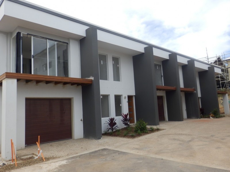 400 TINGAL RD, Wynnum North QLD 4178