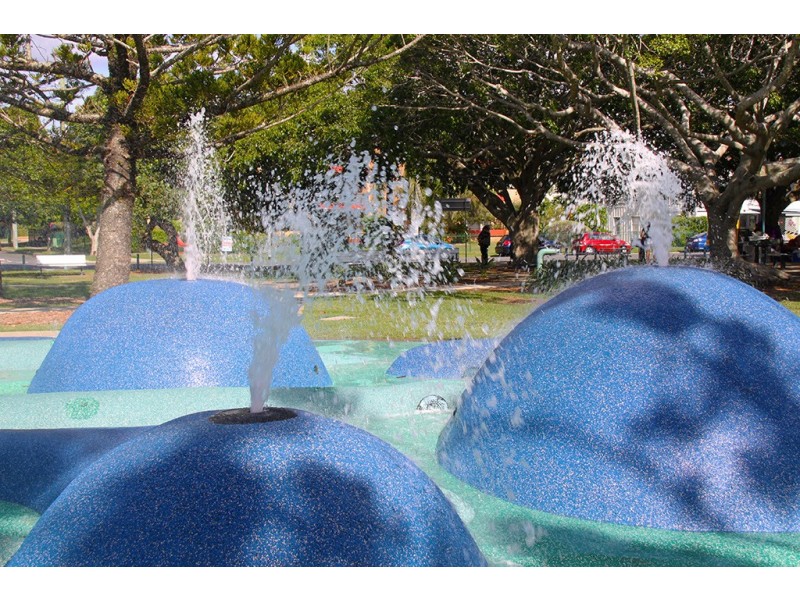 400 TINGAL RD, Wynnum North QLD 4178