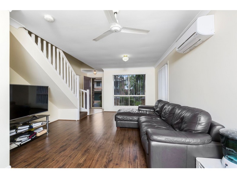 90 Oakleaf Street, Eight Mile Plains QLD 4113