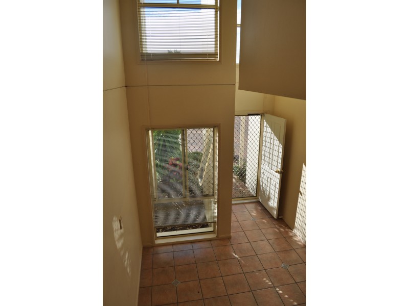 60 Caseys Rd, Hope Island QLD 4212