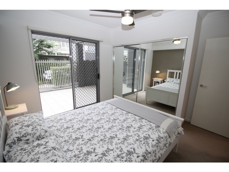 19/125 Bulimba Street, Bulimba QLD 4171