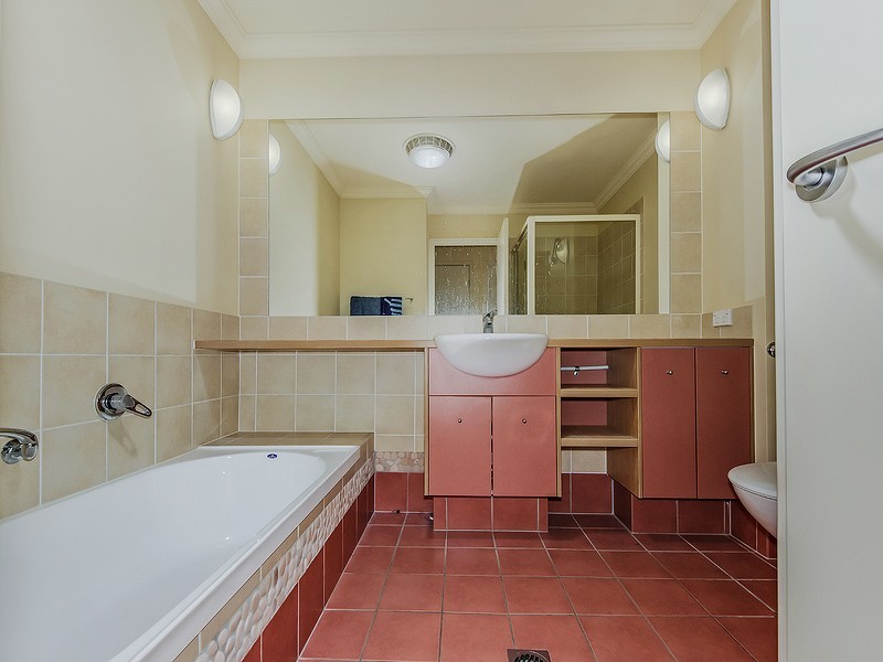 76/4 University Drive, Robina QLD 4226