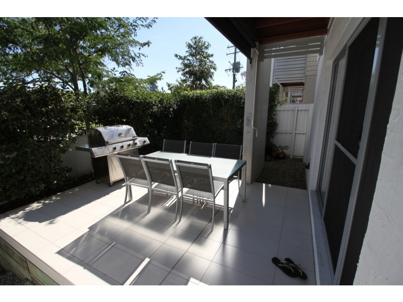 3/125 Bulimba Street, Bulimba QLD 4171