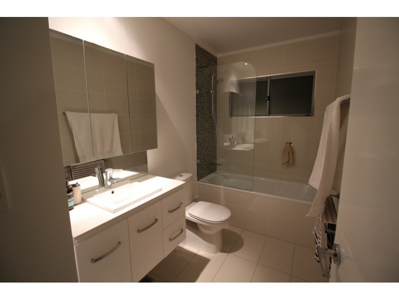 3/125 Bulimba Street, Bulimba QLD 4171