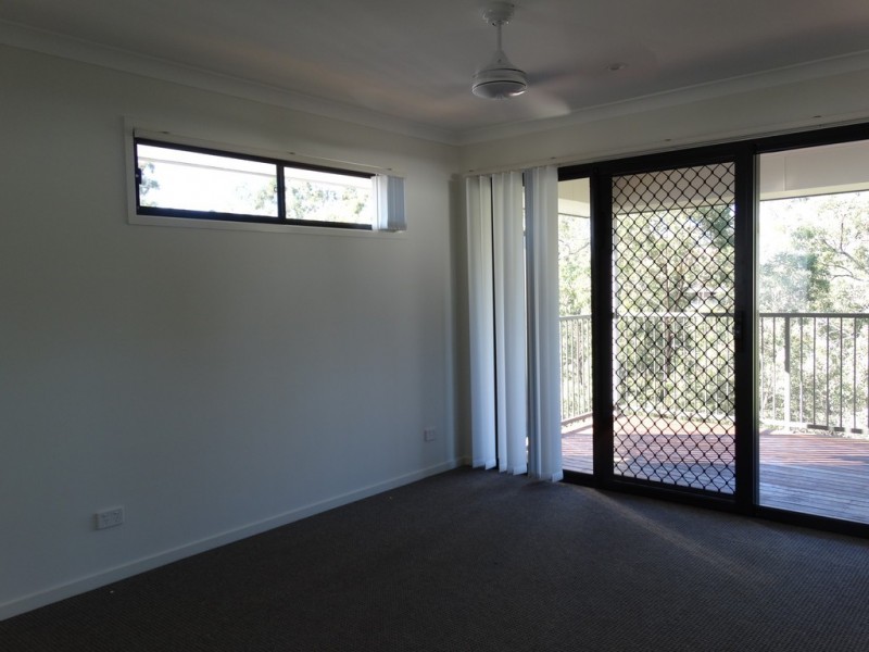 14 Lincoln Parade, Springfield Lakes QLD 4300