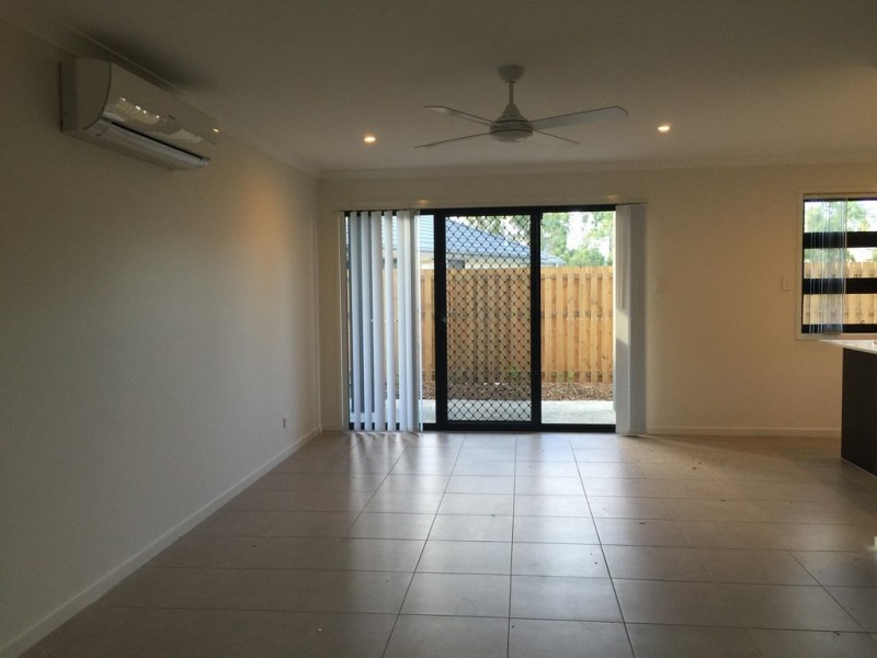 14 Lincoln Parade, Springfield Lakes QLD 4300