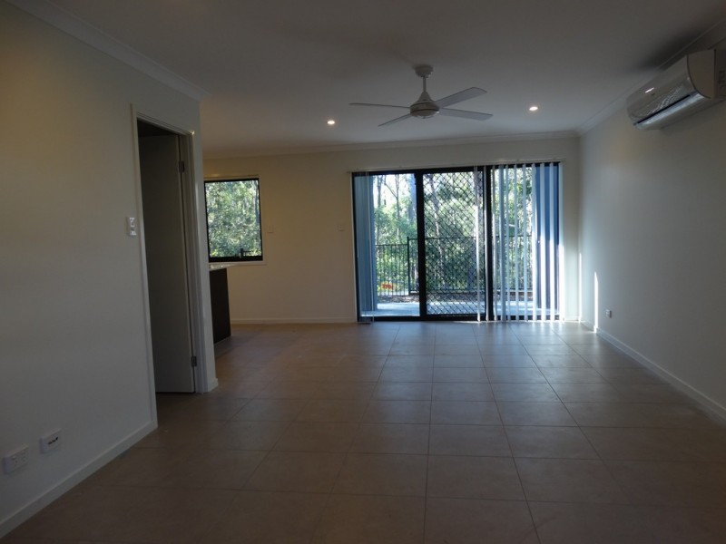 14D Lincoln Parade, Springfield Lakes QLD 4300