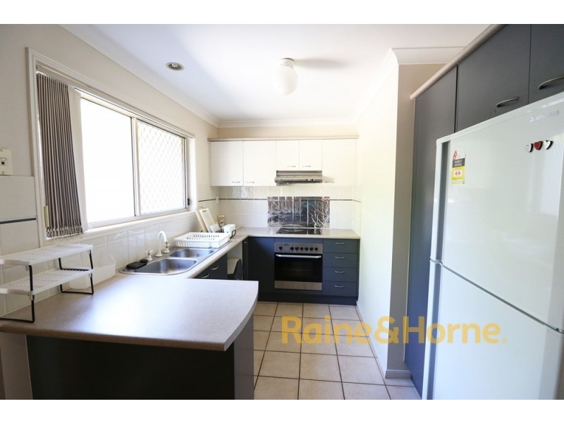 25 Buckingham Place, Eight Mile Plains QLD 4113