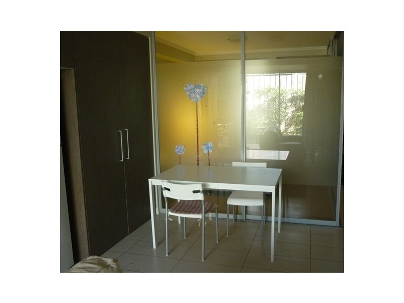 U94/123 Barrack Road, Cannon Hill QLD 4170