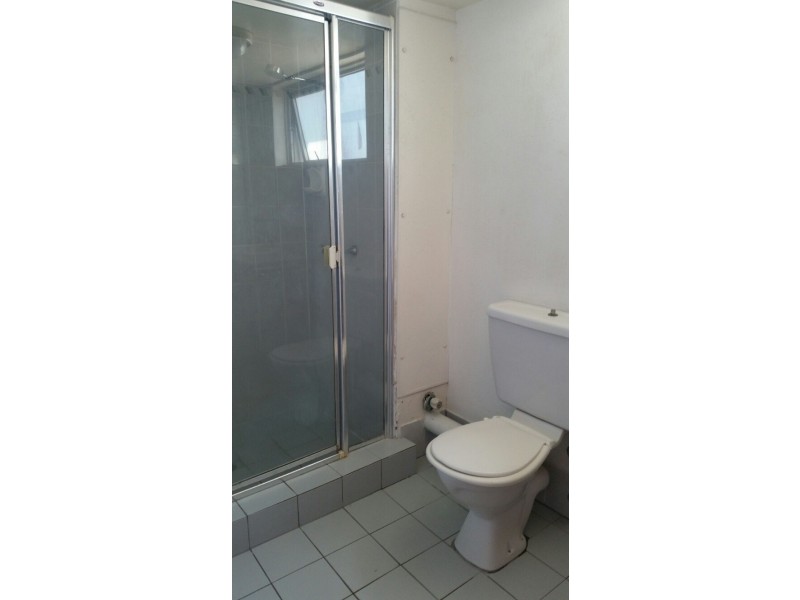 501/2 Barney Street, Southport QLD 4215