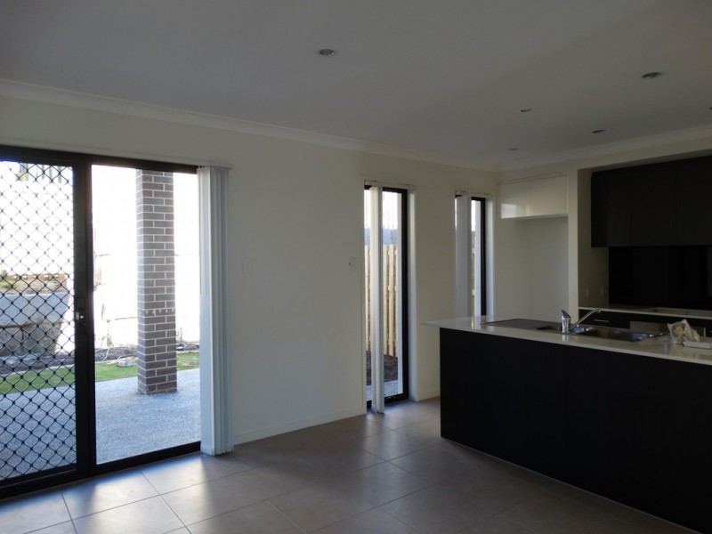 40/14 Lincoln Parade, Springfield Lakes QLD 4300