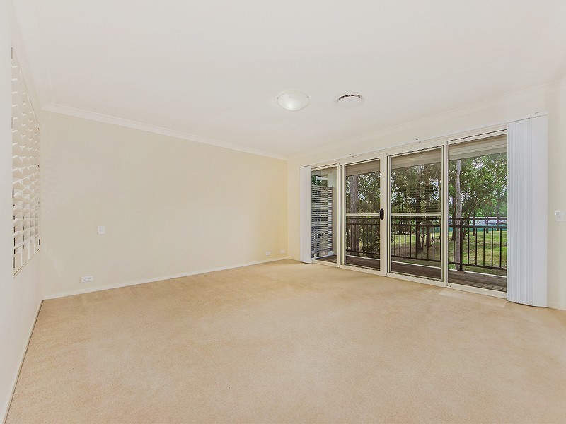 9 Fairway Court, Mount Ommaney QLD 4074