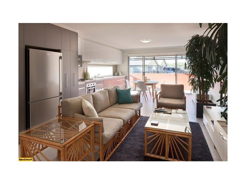 98/123 Barrack Road, Cannon Hill QLD 4170