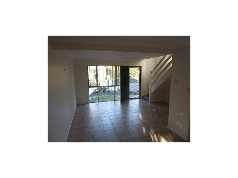 04 -75 Brown St, Labrador QLD 4215