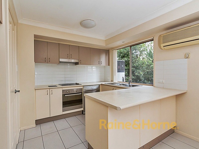 18 Mornington Court, Calamvale QLD 4116