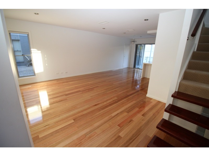 8/125 Bulimba Street, Bulimba QLD 4171