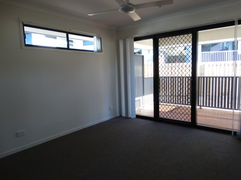 4/14 Lincoln Parade, Springfield Lakes QLD 4300