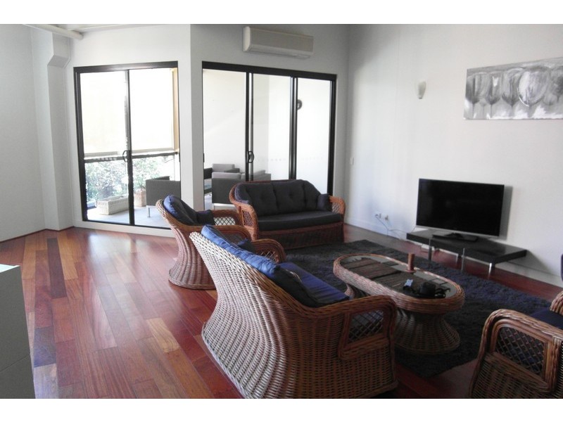 54c Vernon Tce, Teneriffe QLD 4005
