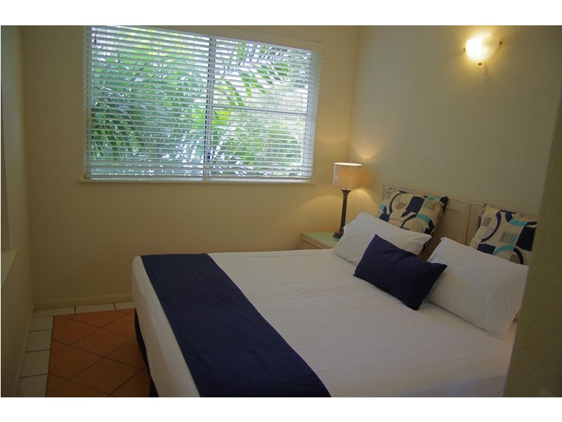 202/6 Triton Street, Palm Cove QLD 4879