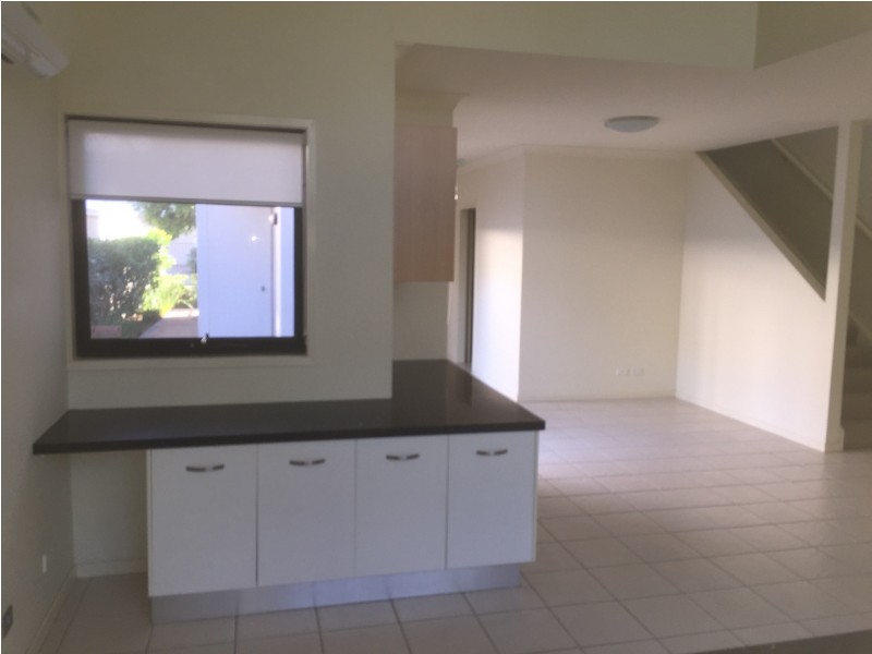 Mount Ommaney QLD 4074