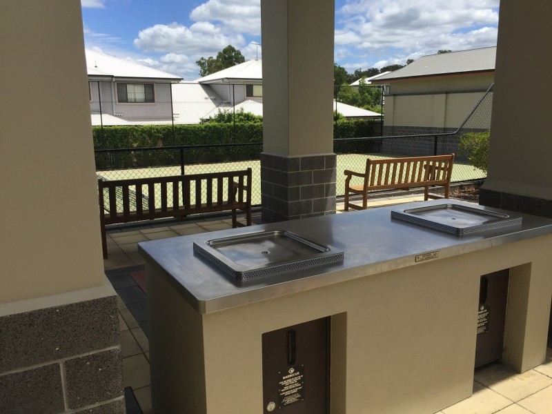 Mount Ommaney QLD 4074