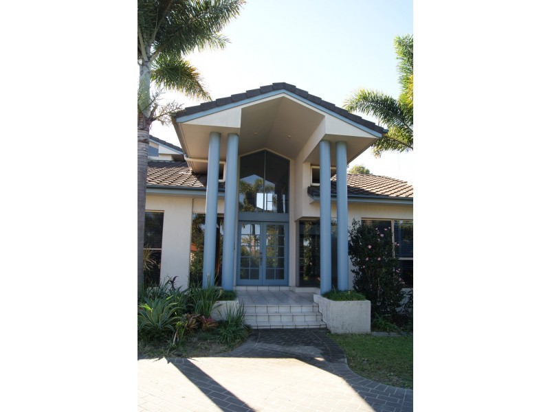 3 Saturn Crescent, Bridgeman Downs QLD 4035
