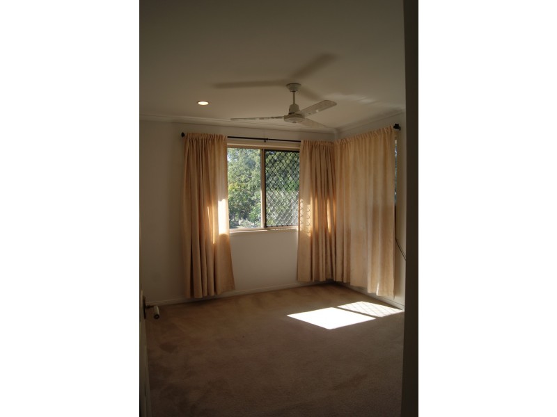 3 Saturn Crescent, Bridgeman Downs QLD 4035