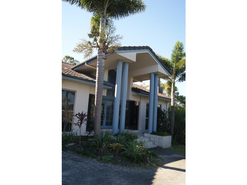 3 Saturn Crescent, Bridgeman Downs QLD 4035