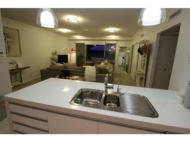 24/125 Bulimba Street, Bulimba QLD 4171