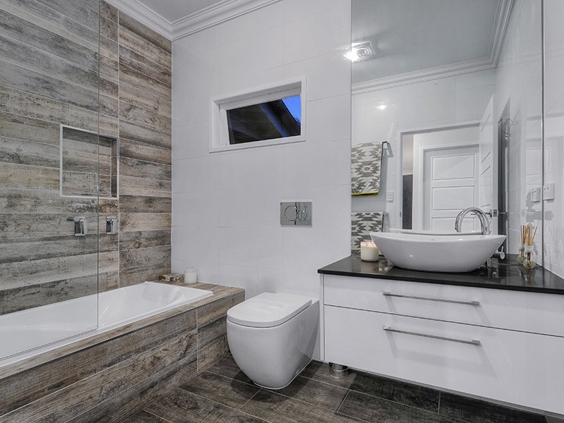 24 Herbert Street, Murarrie QLD 4172