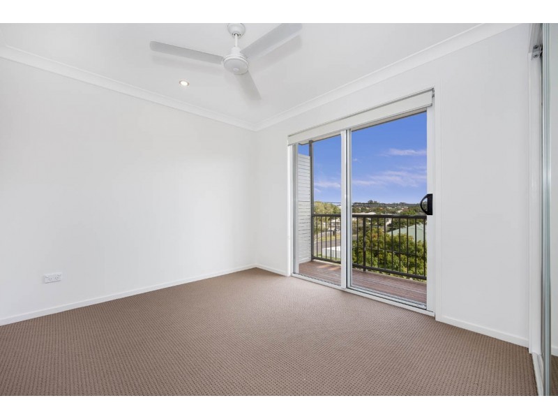 2/35 UPLANDS TCE, Wynnum QLD 4178