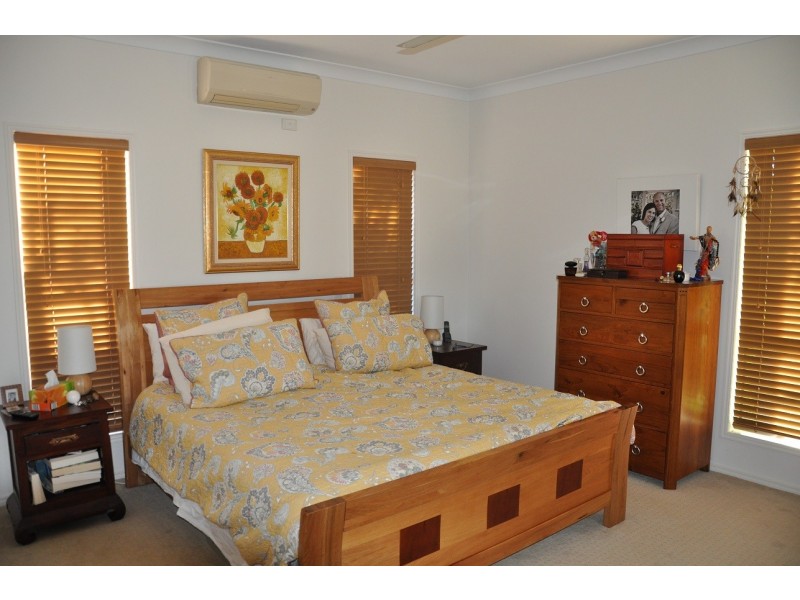 63 Riverhills Road, Middle Park QLD 4074